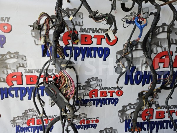 проводка под торпедо Nissan Almera 