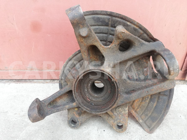 Кулак передний правый Mercedes-Benz M-Class W163 Mercedes-Benz M-klasse оригинальный номер A1633300520