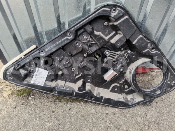 Стеклоподъемник задний левый Mercedes-Benz A-класс W176 270.910 Mercedes-Benz A-klasse 
