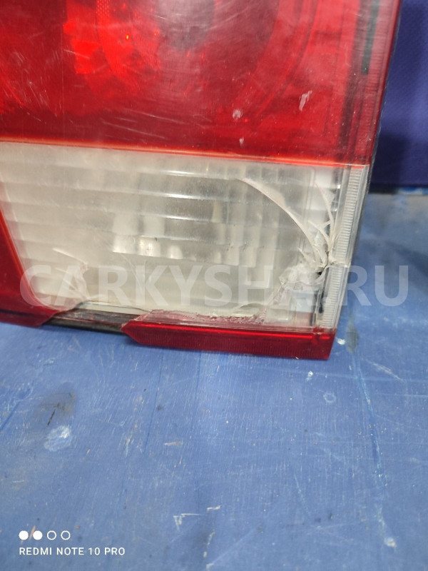 Задний внутренний фонарь правый SsangYong Kyron 2 Ssang Yong Kyron оригинальный номер 8360409150