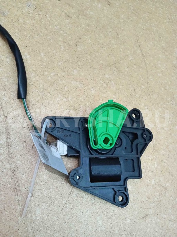 Название детали Сервопривод заслонок печки Модель Hyundai Santa Fe CM рестайлинг Hyundai Santa Fe оригинальный номер 97159-3K700