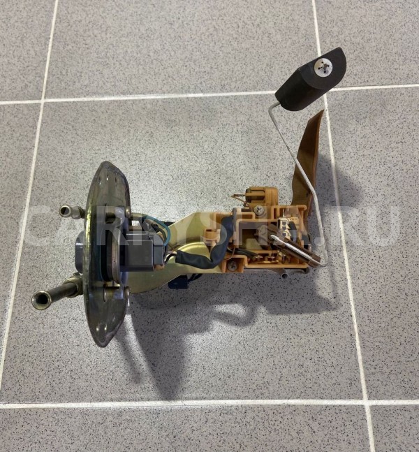 бензонасос (станция в сборе) Toyota Carina E 1996 Toyota Carina оригинальный номер 2320002020