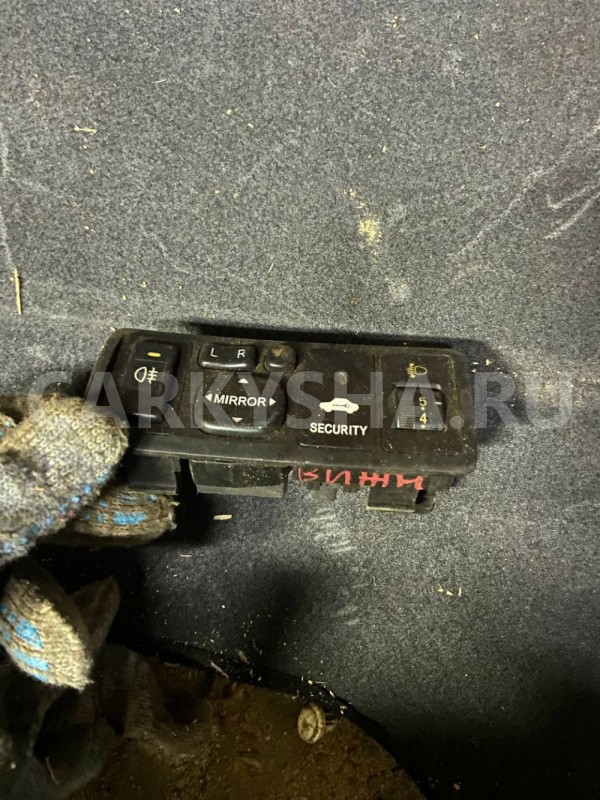 Блок управления зеркалами Geely FC (Vision) I (2006—2011) Geely FC (Vision) оригинальный номер 106701000300601