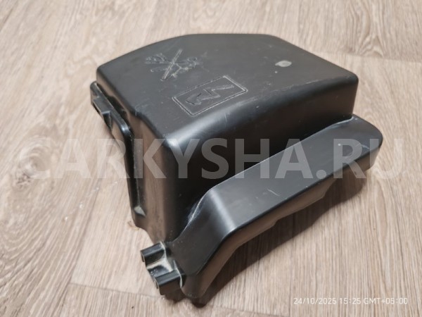 Крышка блока предохранителей Nissan Terrano 2018 243828894R F4R Nissan Terrano 