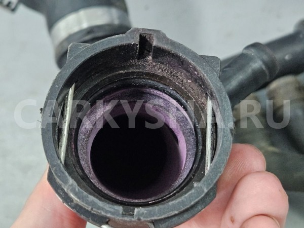 Патрубок охлаждения Range Rover 3 L322 4.2 Land Rover Range Rover оригинальный номер PCH502390