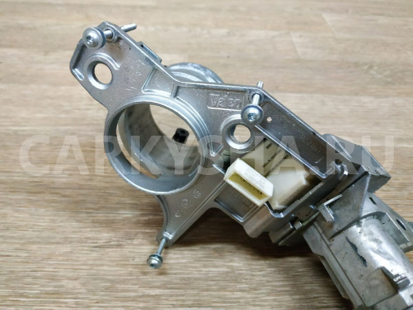 Замок зажигания Opel Astra оригинальный номер 913704