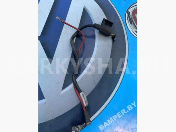 Плюсовой провод аккумулятора Volkswagen Passat B6 (2005—2010) Volkswagen Passat 