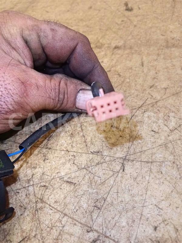 Название детали Иммобилайзер Модель Peugeot 3008 Peugeot 3008 оригинальный номер 6160 C1