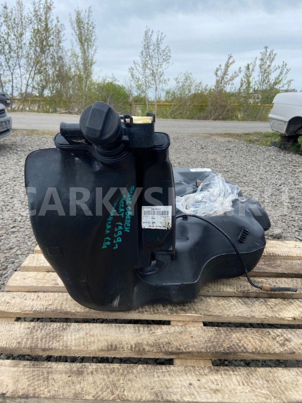 Бензобак Volkswagen Passat 1999 Volkswagen Passat оригинальный номер 3B0201085C