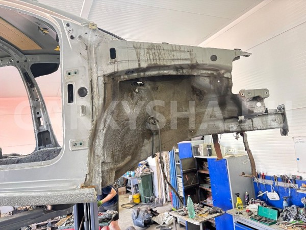 Правый передний лонжерон VW Polo 5 Volkswagen Polo оригинальный номер 6R0803092C