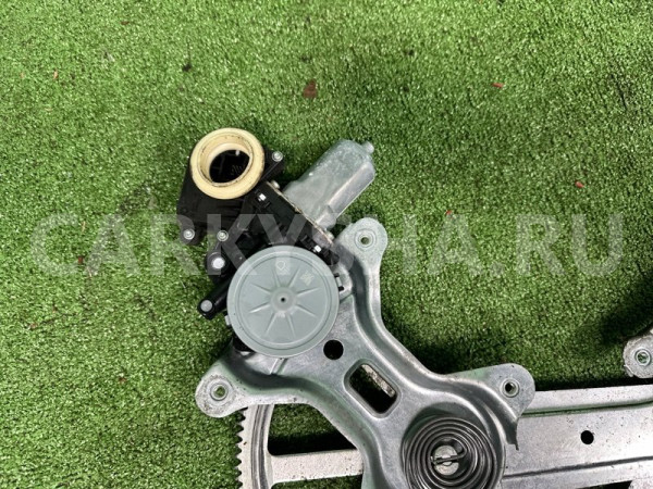 Стеклоподъемник Toyota SEQUOIA 2007-2022 698010C030, передний правый Toyota Sequoia 