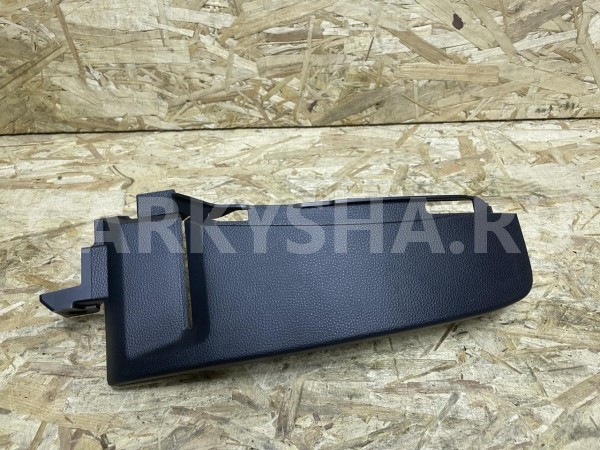 Накладка задней полки правая Toyota Corolla XII (E210) – седан оригинальный номер 64301-02060-C0