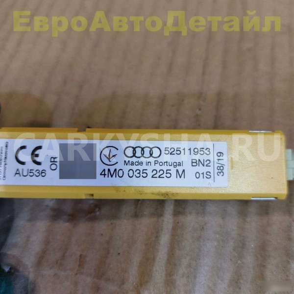 Усилитель антенны в крышке багажника Audi Q7 4M Audi Q7 оригинальный номер 4M0035225M