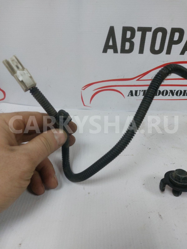 Замок ремня безопасности левая Hyundai Solaris Hyundai Solaris оригинальный номер 888304L000RY
