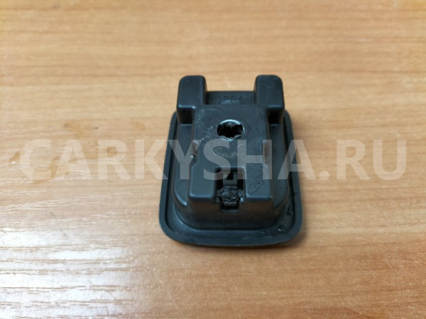 Крючок багажника Mitsubishi Outlander CU5W 4G69 Mitsubishi i оригинальный номер MR306649HA