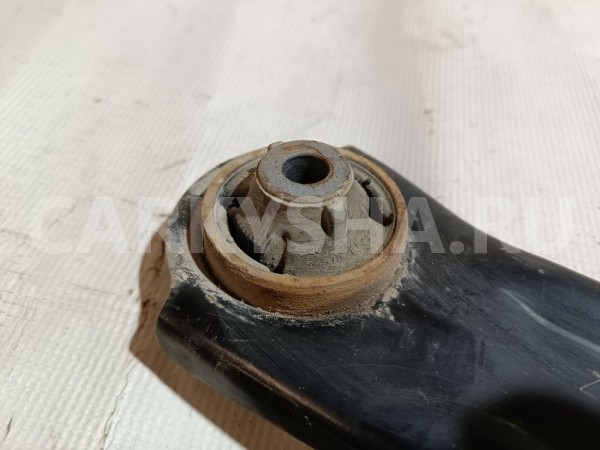 Рычаг передний левый Nissan NV200 