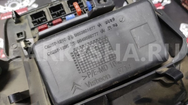 Накладка торпедо нижняя левая Ситроен Citroen C4 I Citroen C4 оригинальный номер 9653801677