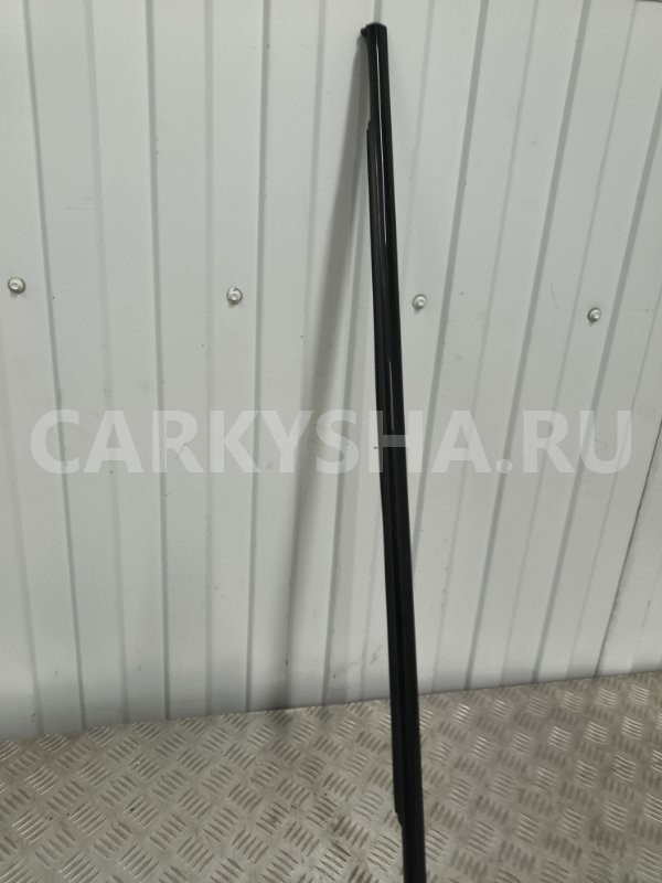 Молдинг двери Porsche Cayenne 7P5839476G, задний правый Porsche Cayenne 