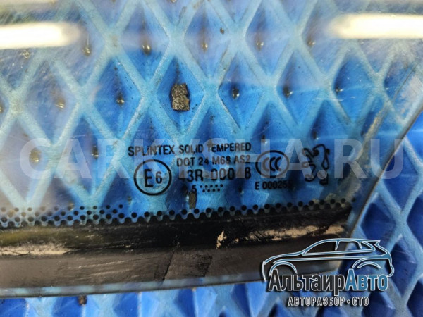 Форточка стекло передней двери правая Peugeot 307 Peugeot 2008 