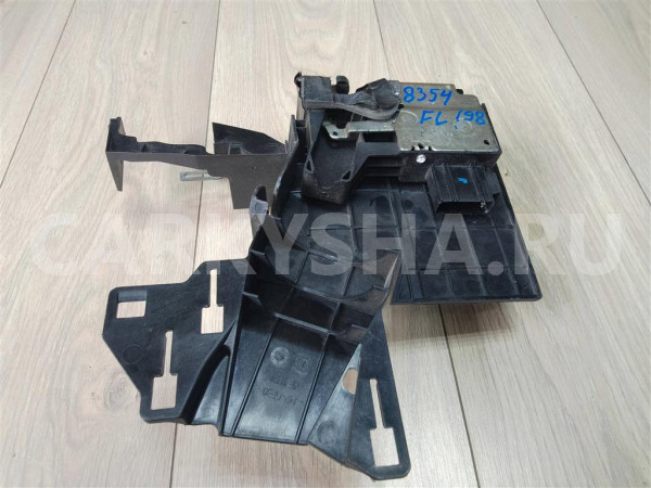 Замок двери передней левой Ford Fiesta 2001-2007 Ford Fiesta оригинальный номер 1372470
