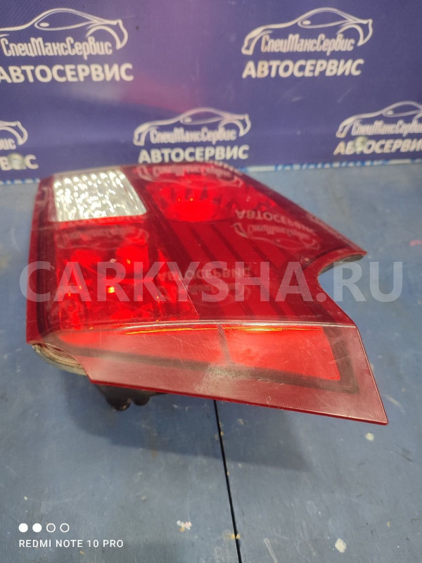 Задний внутренний фонарь левый SsangYong Kyron 2 Ssang Yong Kyron оригинальный номер 8360309150