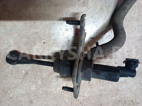 Цилиндр сцепления главный Kia Rio 3 UB 2011-2017 Hyundai Solaris оригинальный номер 416101R100