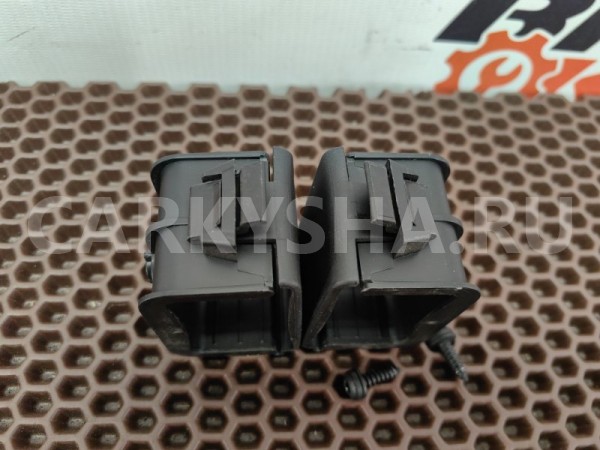 Кронштейн знака аварийки BMW 3er 