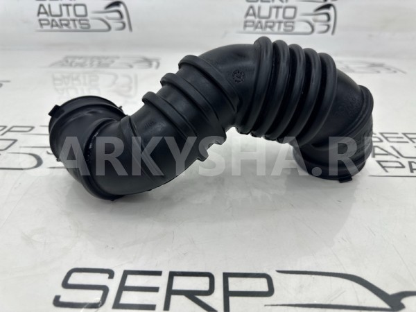 Патрубок воздушного фильтра Mitsubishi Colt Z36A Mitsubishi Colt 