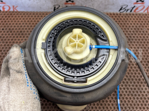 Пневмобаллон BMW 5er оригинальный номер 37 10 6 784 379, 37 10 6 784 379, 37106784379, 6784379