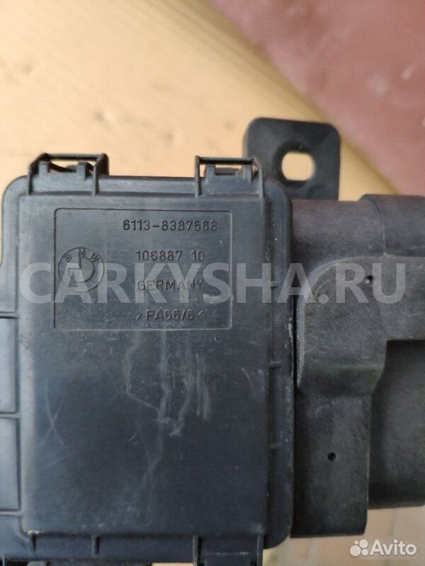 Крышка вывода плюса аккумулятора BMW 7 E65 N62B48 BMW 7er оригинальный номер 61 13 8 387 568