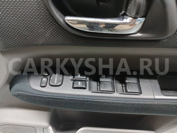 Дверь передняя правая Subaru Forester 