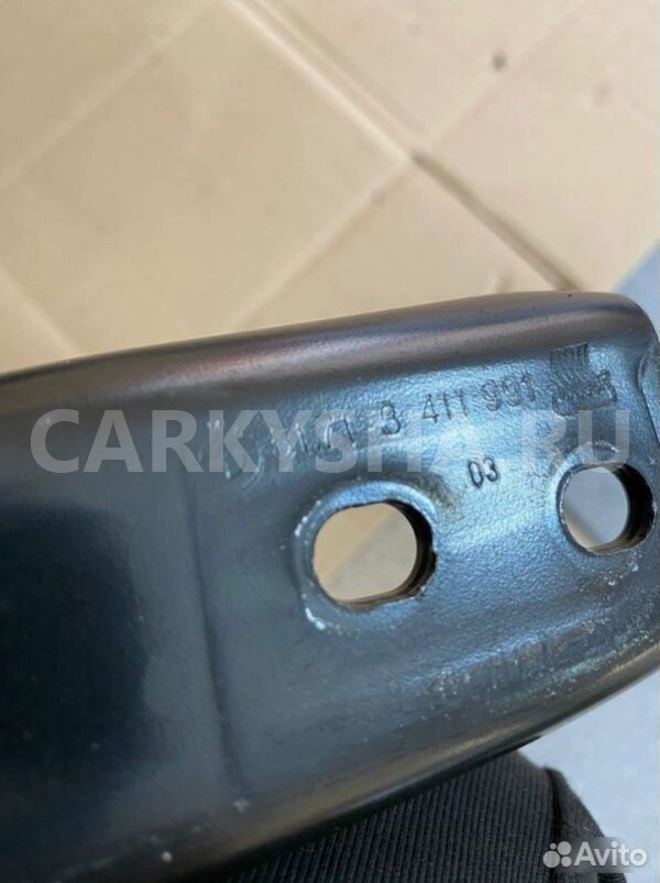 Распорка стоек BMW X3 E83 N52B30 2006 BMW X3 оригинальный номер 51 71 3 428 666