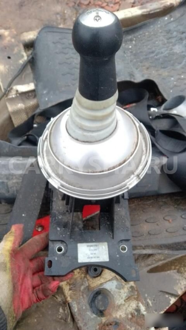 Селектор КПП Mitsubishi Colt Z30 (2002—2012) Mitsubishi Colt оригинальный номер MN901761