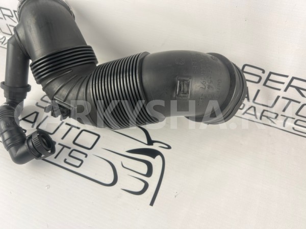 Патрубок воздушного фильтра Volkswagen Passat B6 Volkswagen Passat 