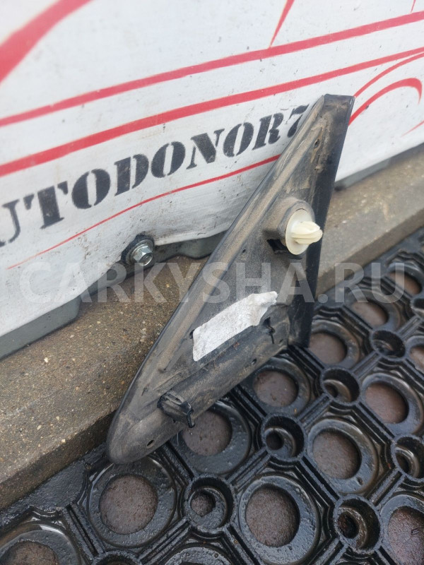 Уголок крыла правый  Toyota Avensis Т250 Toyota Avensis оригинальный номер 6011705010