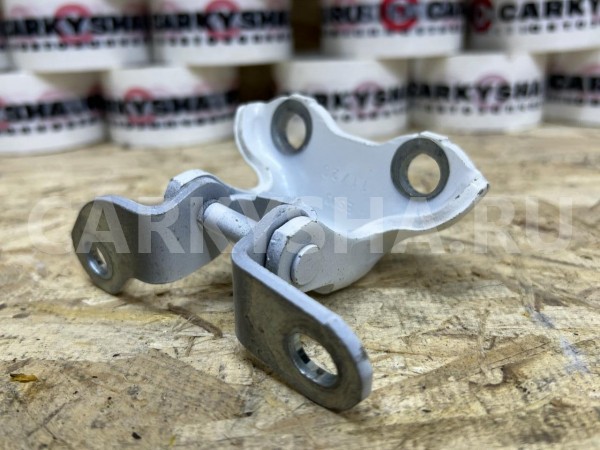 Петля задней правой двери верхняя Toyota Corolla XII (E210) – седан оригинальный номер 68750-0H010