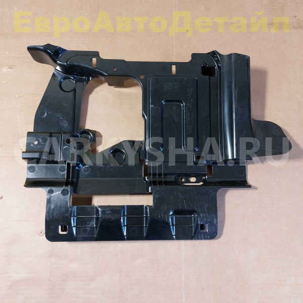 Кронштейн пола в салоне Range Rover L460 / L461 Land Rover Range Rover оригинальный номер LR189796