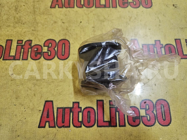 Сайлентблок переднего рычага Toyota Corsa оригинальный номер 4806816100