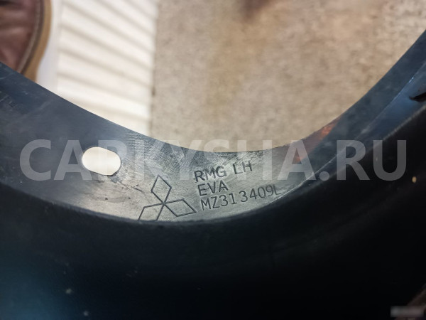 Брызговик задний левый Митцубиси Кольт Colt Mitsubishi Colt оригинальный номер MZ313409L