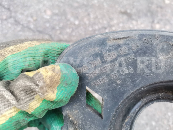 Решетка птф правая Mercedes-Benz M-класс W164 Mercedes-Benz M-klasse оригинальный номер A1648260224
