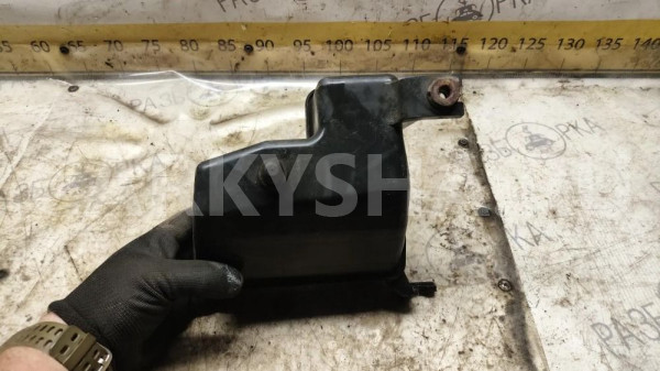 Резонатор воздушного фильтра Nissan Maxima A32 Nissan Maxima оригинальный номер 1658531U06