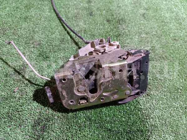 Замок двери передней левой Ford Focus 