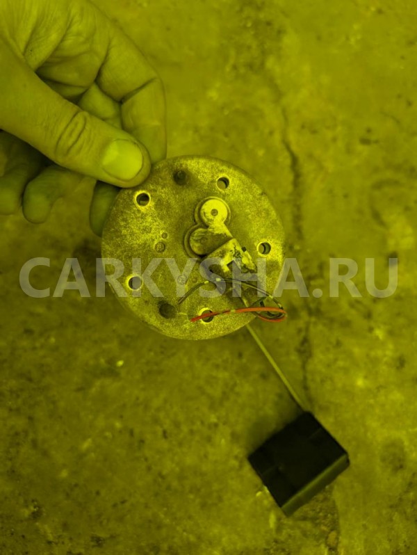 Датчик уровня топлива Toyota Aristo 