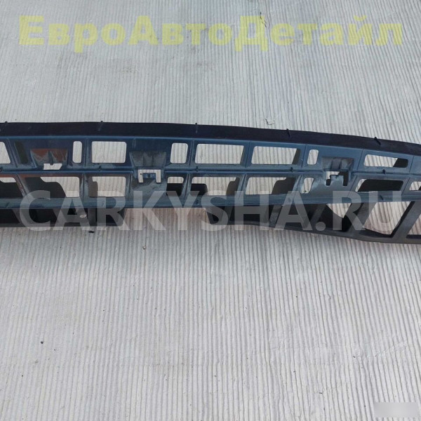 Кронштейн заднего бампера Range Rover Sport 2 L494 Land Rover Range Rover оригинальный номер LR045180