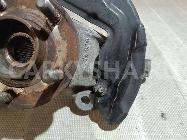 Кулак поворотный передний правый Ford Mondeo оригинальный номер 5244227