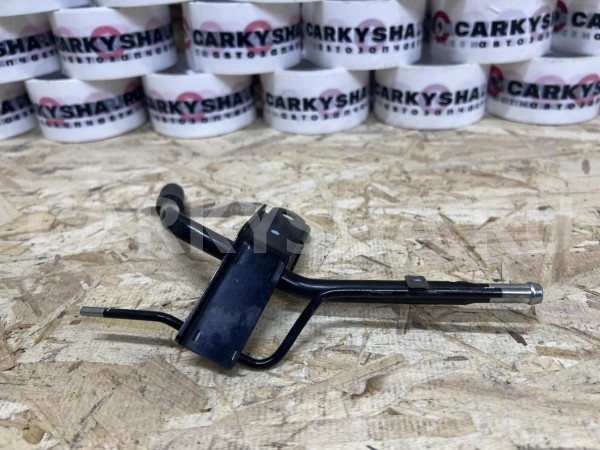 Трубка вентиляционная Toyota Fortuner II Рестайлинг оригинальный номер 41533-0K050