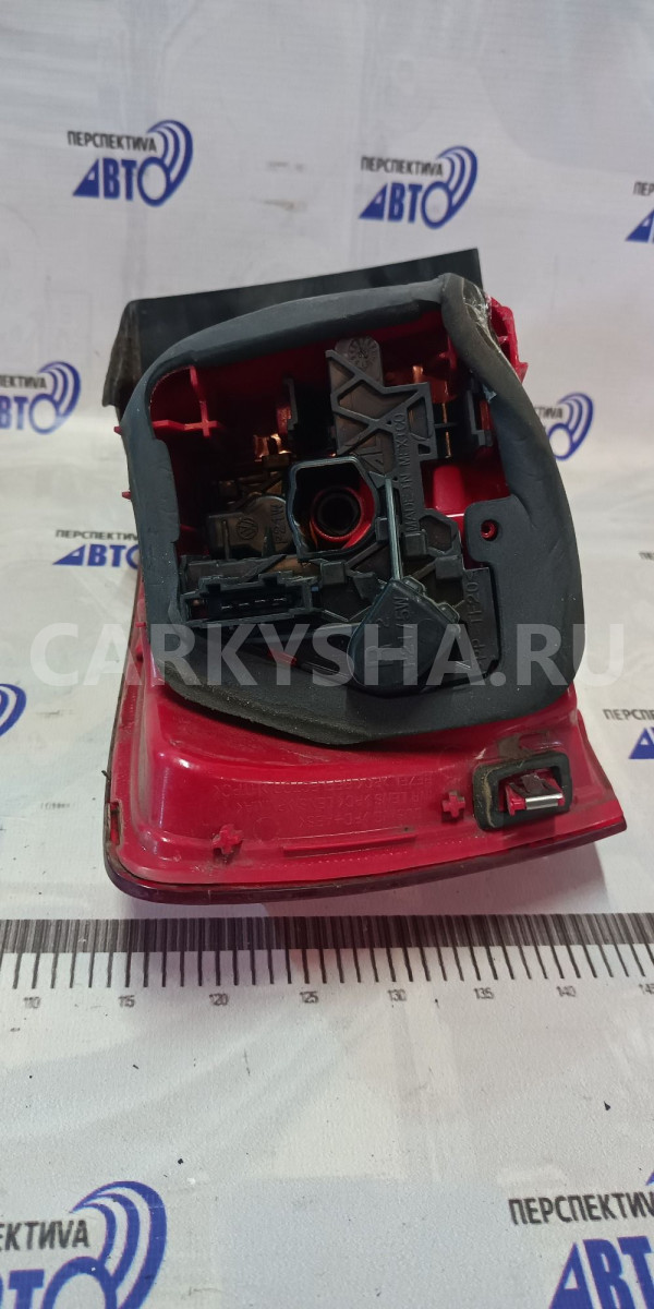Фонарь задний правый Volkswagen Jetta 6 наружный Volkswagen Jetta оригинальный номер 5C6945096E