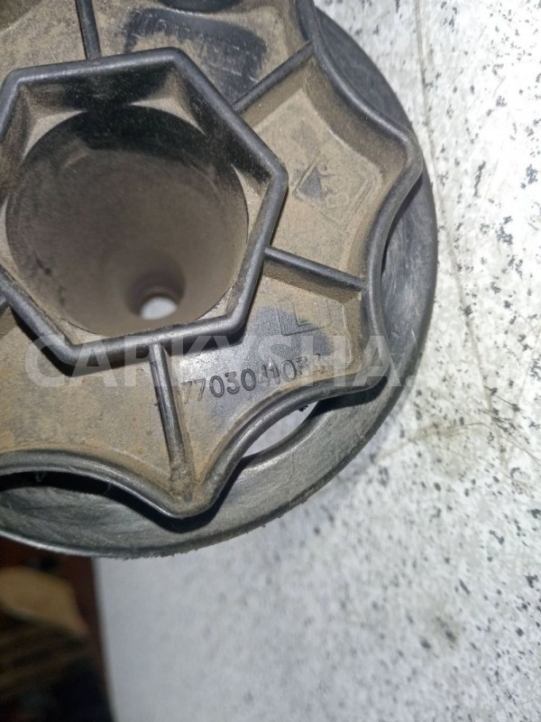 Болт крепления запасного колеса Nissan Almera G15 (2012—2018) Nissan Almera оригинальный номер 7703041034