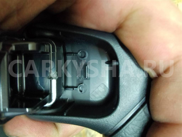 Ручка внутренняя потолочная задняя правая Lexus RX 350/450H 2017-2019 Lexus RX оригинальный номер 7461048080C0