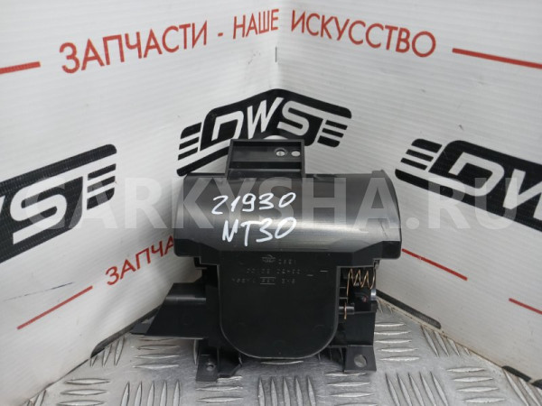 Подстаканник Nissan X-Trail 